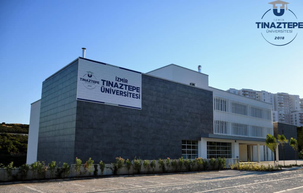 Mavi Kartlı Öğrenciler İçin İzmir Tınaztepe Üniversitesi’nde Sağlık Eğitimi Fırsatları